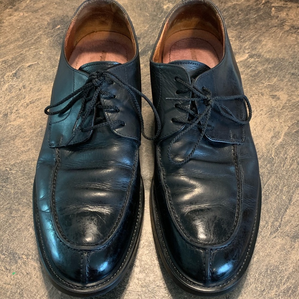 Johnston and Murphy black Oxfords - Picture 3 of 9
